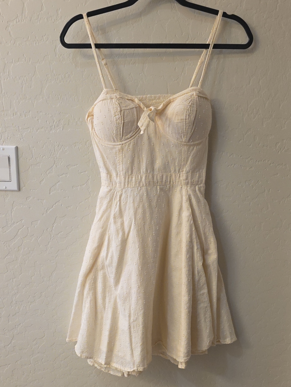 Jessica Simpson Dress With Padded Cups And Open Back